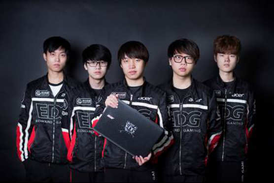 迷和分析师 迷和分析师